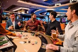 Nolimit City mobile interface showing live dealer tables and slot game menu on sdtoto heylink